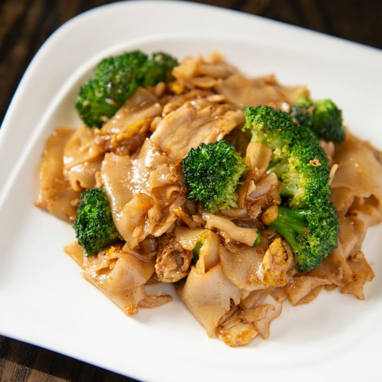 Delicious Wings: A Crowd Favorite